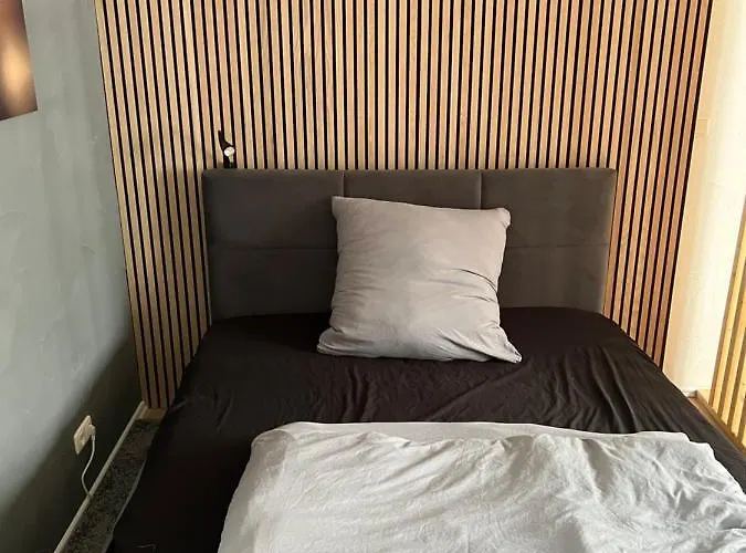 Modernes Am Schloss, Ruhig & Zentral In Apartamento