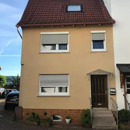 Апартаменты Modernes Am Schloss, Ruhig & Zentral In Lohr am Main