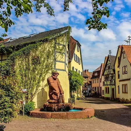 Апартаменты Modernes Am Schloss, Ruhig & Zentral In